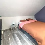 3 Bedroom Cozy In *