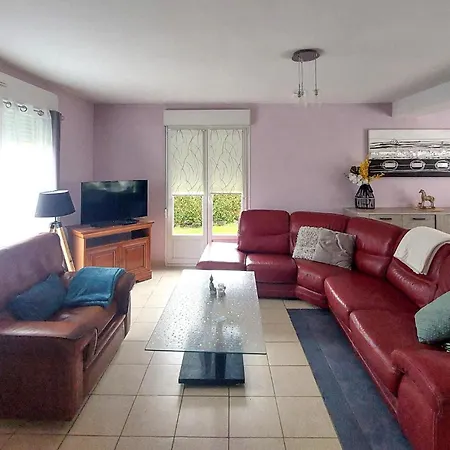 3 Bedroom Cozy In *
