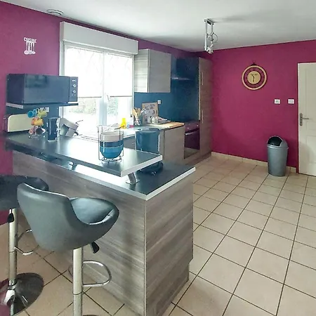 3 Bedroom Cozy In Holiday home Roquetoire