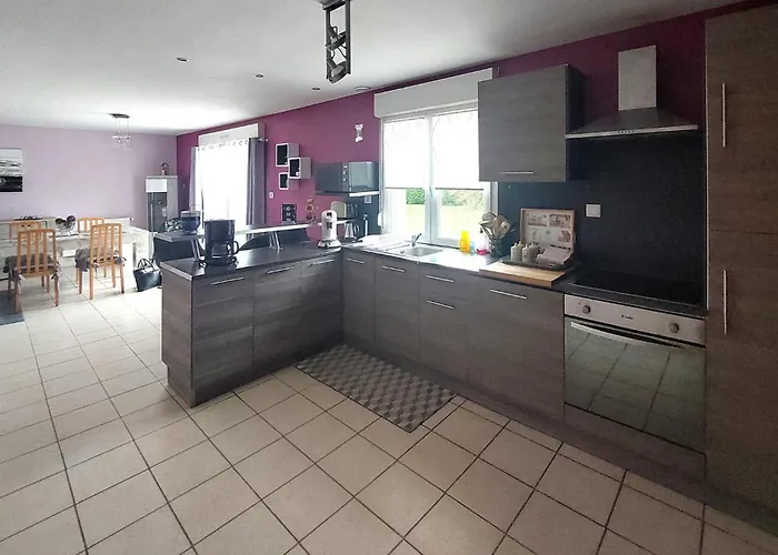 Holiday home 3 Bedroom Cozy In *