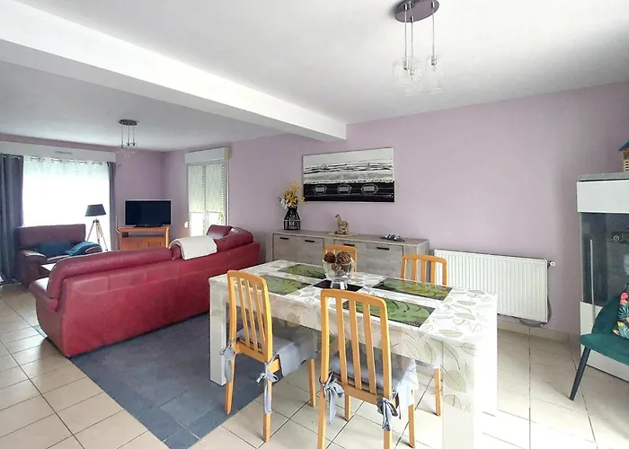 3 Bedroom Cozy In Holiday home Roquetoire